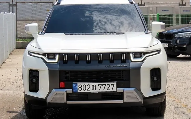 토레스EVX 중고차 더 뉴 토레스 1.5 GDI-T 4WD 매물 사진 3 - 2024/09 21,093km